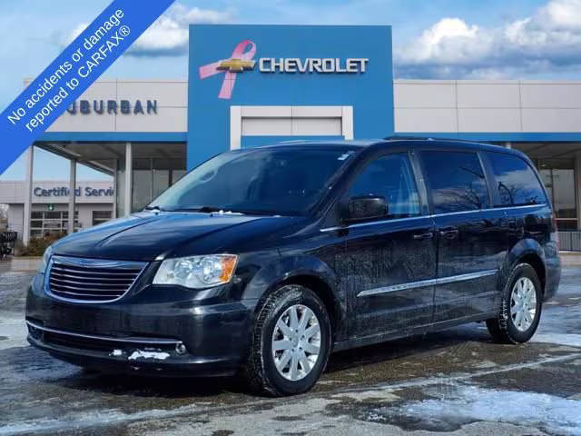 2016 Chrysler Town and Country Touring FWD photo