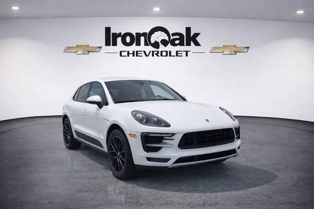 2017 Porsche Macan GTS AWD photo