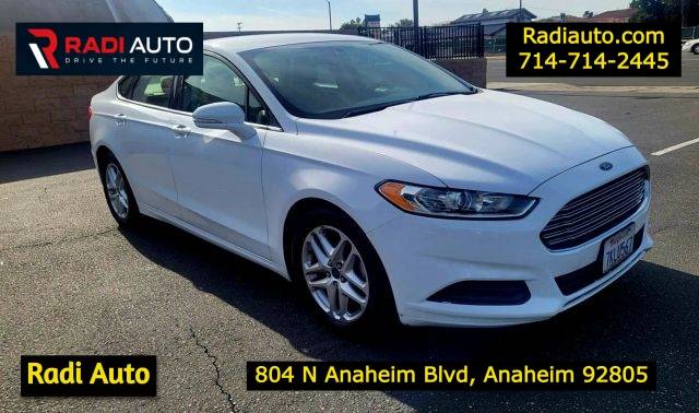 2015 Ford Fusion SE FWD photo