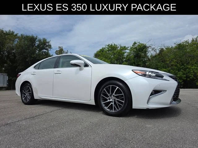 2016 Lexus ES FWD photo