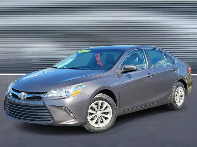 2016 Toyota Camry LE FWD photo