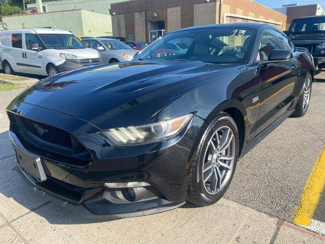 2015 Ford Mustang GT Premium RWD photo