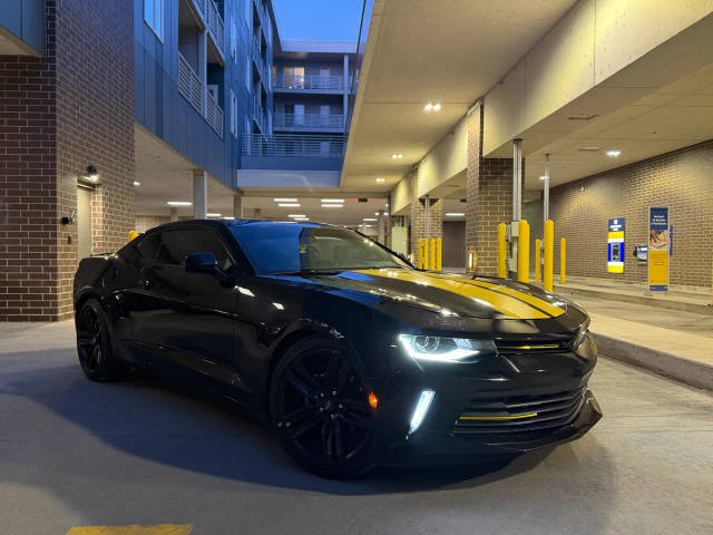 2016 Chevrolet Camaro 1LT RWD photo