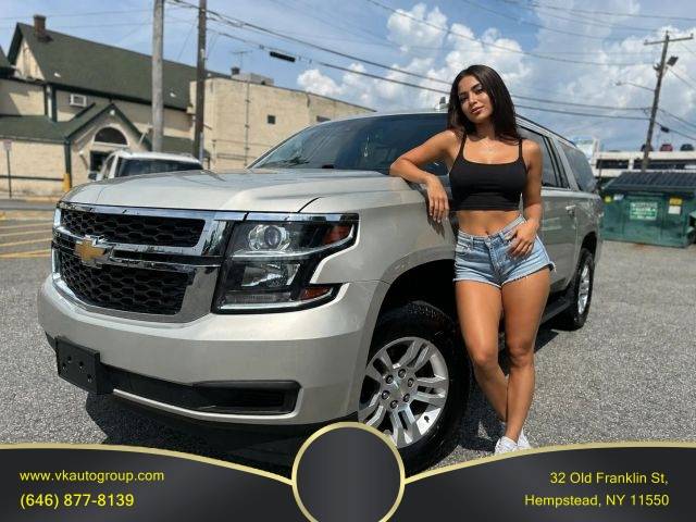 2016 Chevrolet Suburban LT 4WD photo