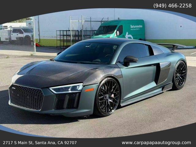 2017 Audi R8 V10 plus AWD photo