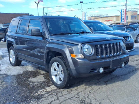 2016 Jeep Patriot Latitude 4WD photo