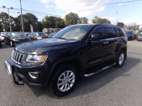 2016 Jeep Grand Cherokee Laredo 4WD photo