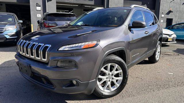 2016 Jeep Cherokee Latitude 4WD photo
