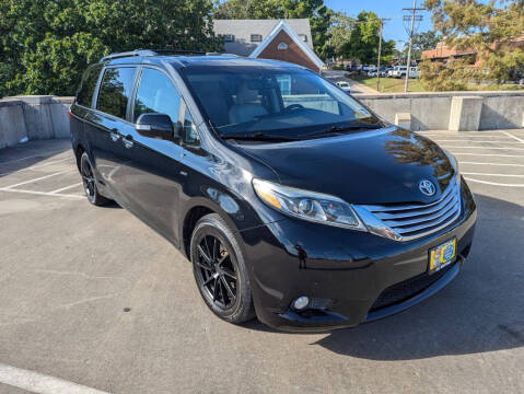 2016 Toyota Sienna Ltd Premium AWD photo