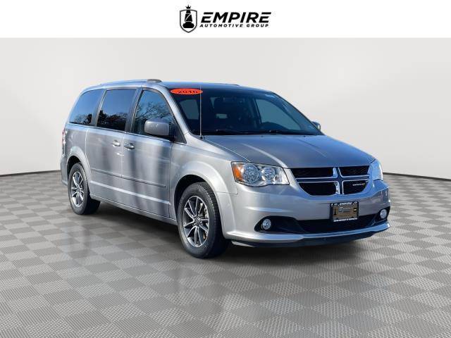 2016 Dodge Grand Caravan SXT Plus FWD photo