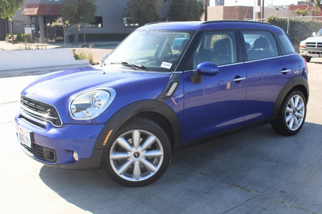 2015 MINI Countryman S FWD photo