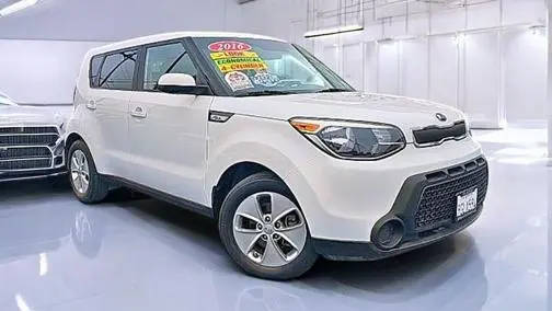 2016 Kia Soul Base FWD photo