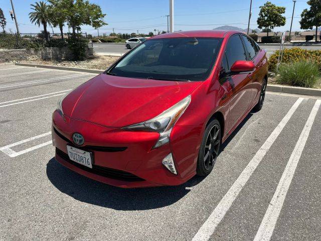 2016 Toyota Prius Three Touring FWD photo