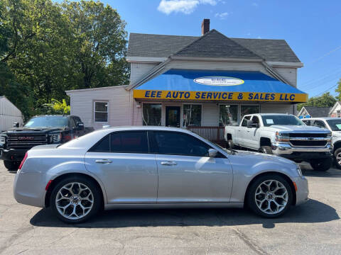 2015 Chrysler 300 300S RWD photo