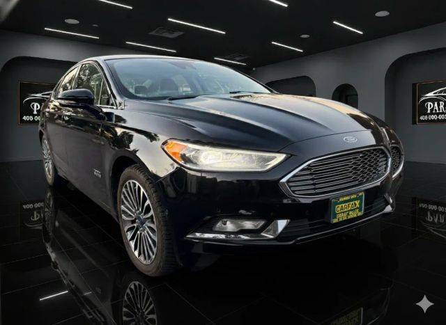 2017 Ford Fusion Energi Platinum FWD photo