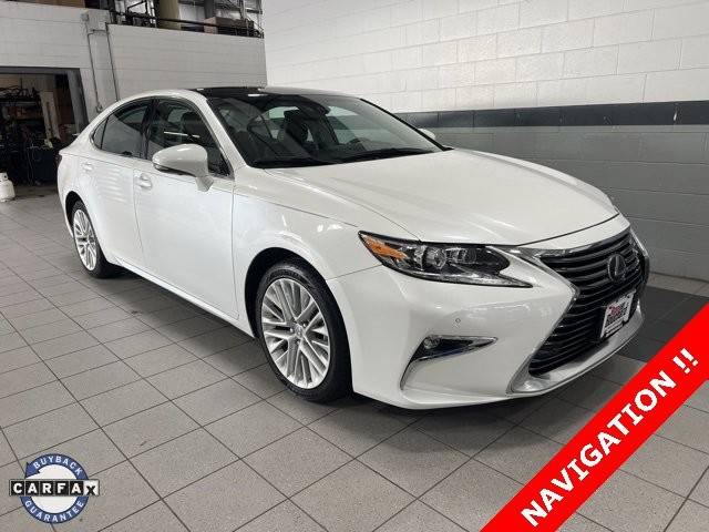 2016 Lexus ES  FWD photo