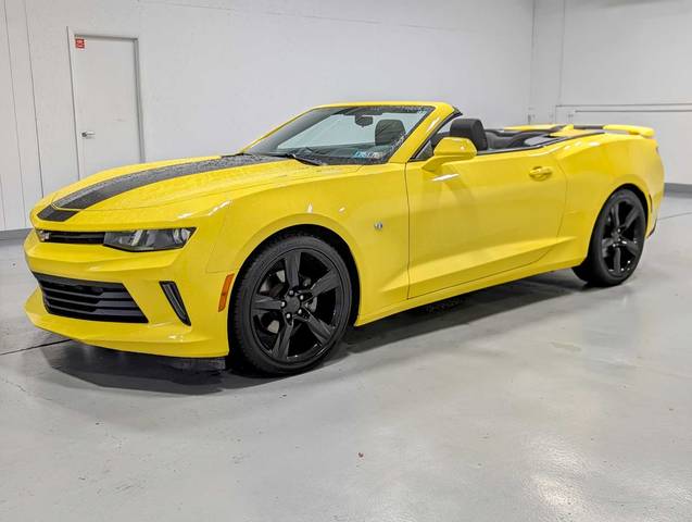 2016 Chevrolet Camaro 1LT RWD photo