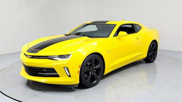 2016 Chevrolet Camaro 1LT RWD photo