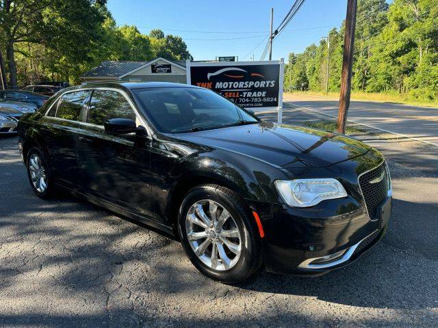2016 Chrysler 300 Anniversary Edition AWD photo