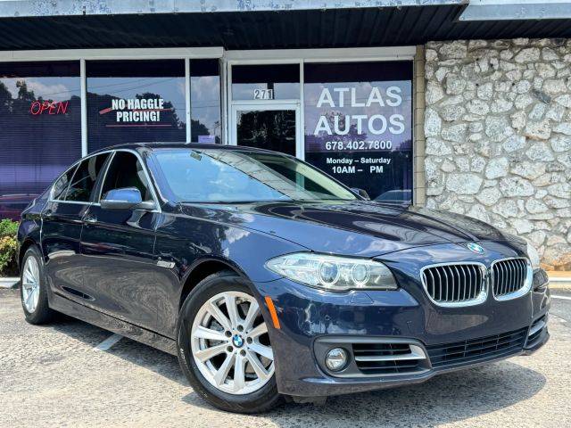 2016 BMW 5 Series 528i RWD photo