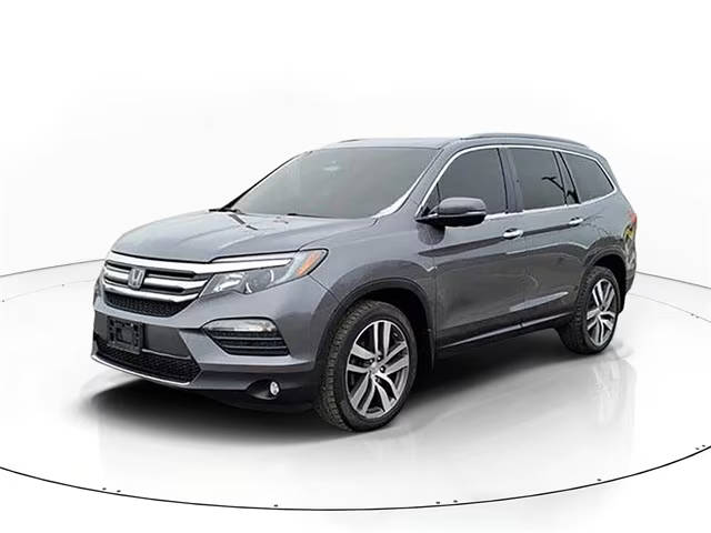 2016 Honda Pilot Touring AWD photo
