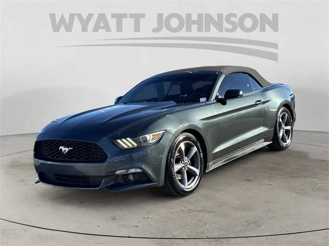 2015 Ford Mustang V6 RWD photo