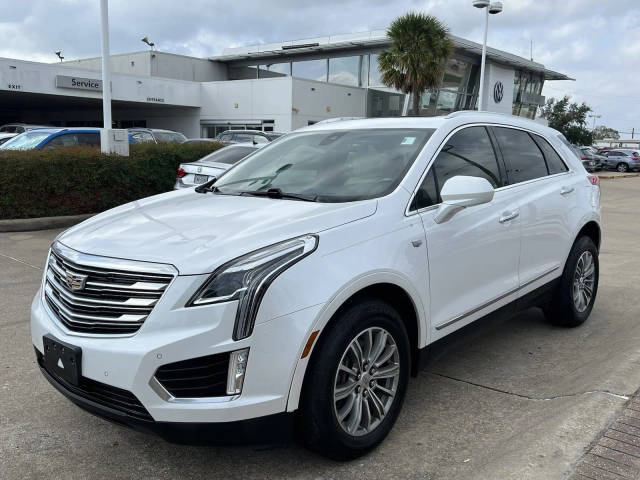 2017 Cadillac XT5 Luxury FWD FWD photo