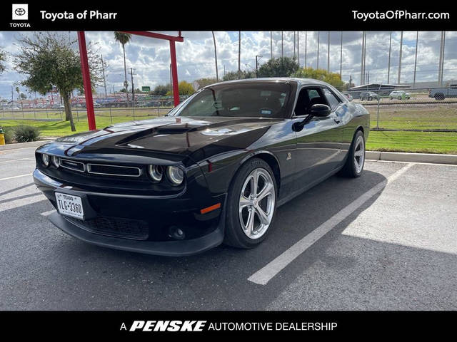 2016 Dodge Challenger R/T Scat Pack RWD photo