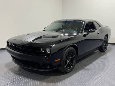 2016 Dodge Challenger SXT Plus RWD photo