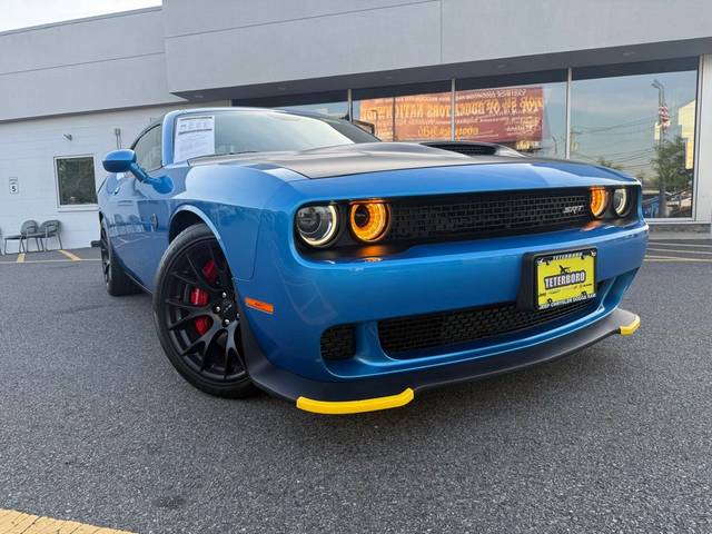 2016 Dodge Challenger SRT Hellcat RWD photo