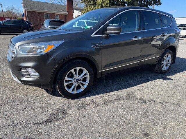 2017 Ford Escape SE FWD photo