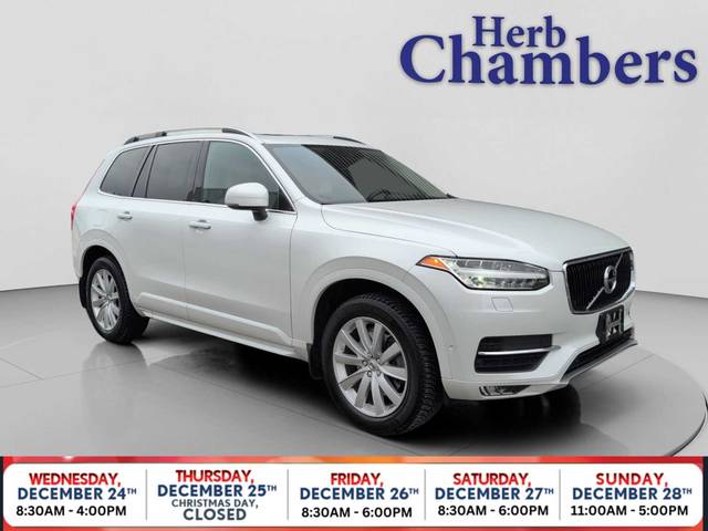 2016 Volvo XC90 T6 Momentum AWD photo