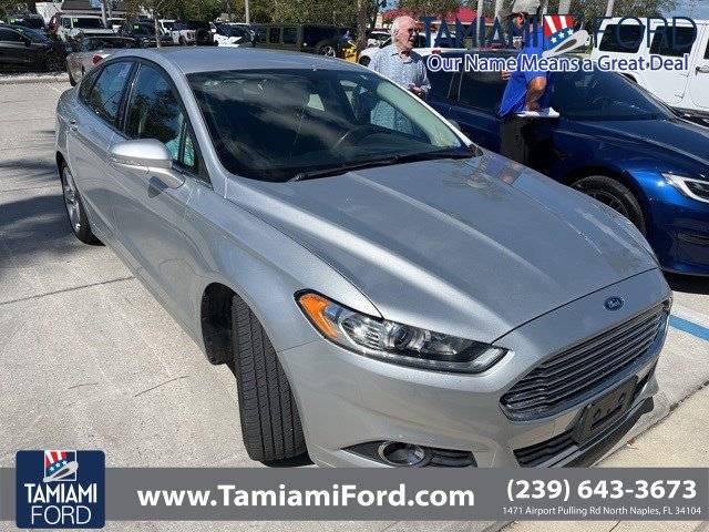 2016 Ford Fusion SE FWD photo