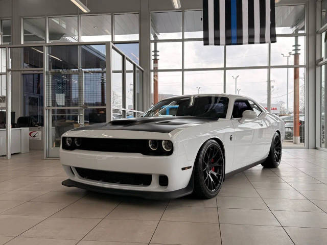 2016 Dodge Challenger SRT Hellcat RWD photo