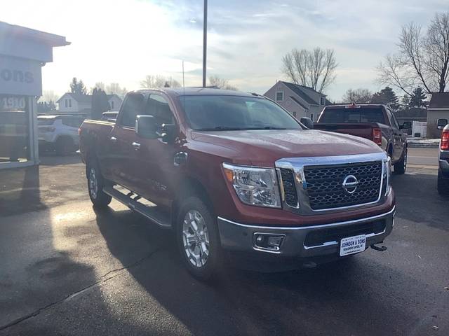 2016 Nissan Titan XD SV 4WD photo