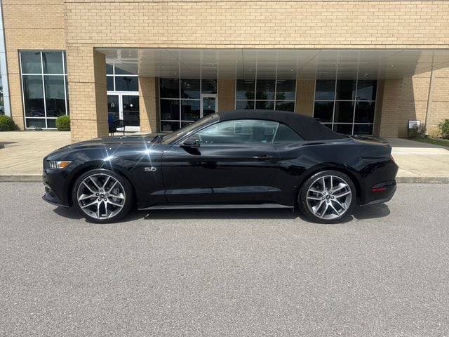 2016 Ford Mustang GT Premium RWD photo
