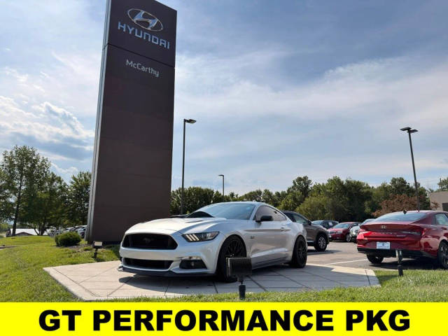 2016 Ford Mustang GT Premium RWD photo