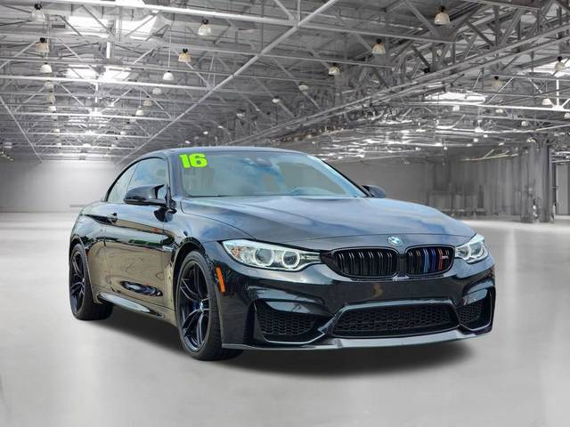 2016 BMW M4  RWD photo