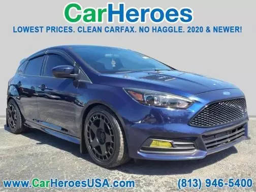 2016 Ford Focus ST FWD photo