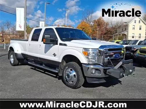 2016 Ford F-350 Super Duty Lariat 4WD photo