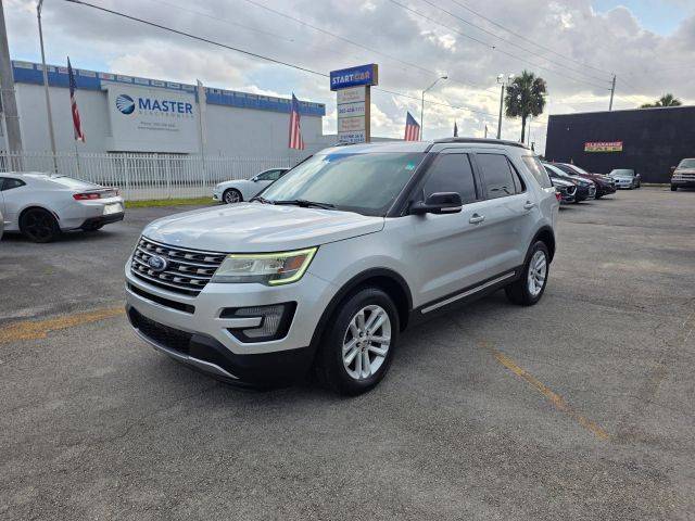 2016 Ford Explorer XLT FWD photo