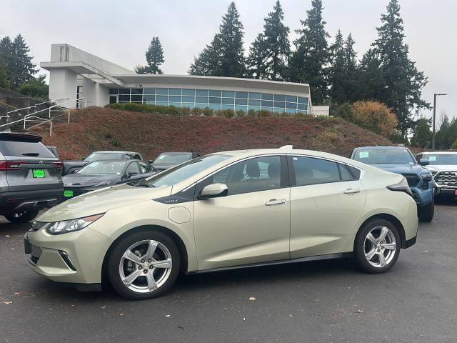 2017 Chevrolet Volt LT FWD photo