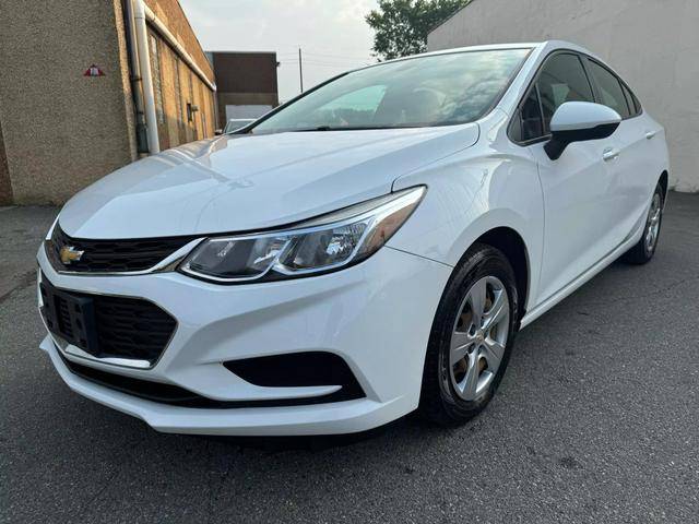 2016 Chevrolet Cruze LS FWD photo