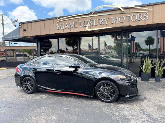 2016 Lexus IS RWD photo