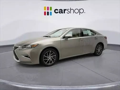 2016 Lexus ES  FWD photo