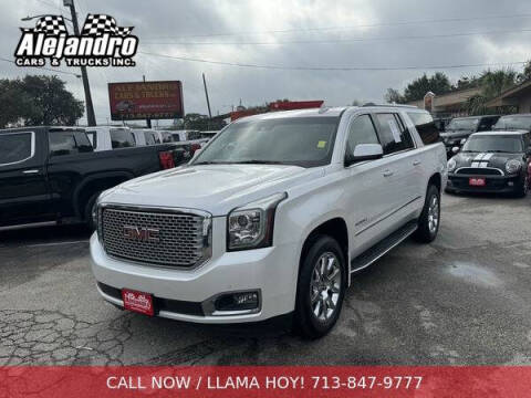 2016 GMC Yukon XL Denali RWD photo