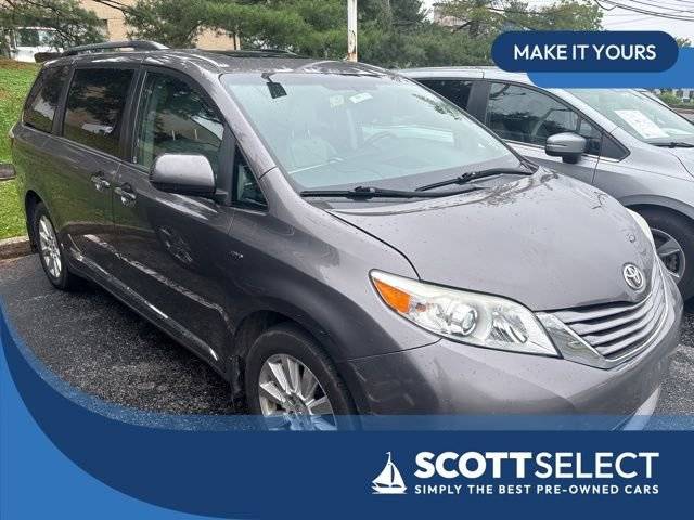 2016 Toyota Sienna XLE AWD photo