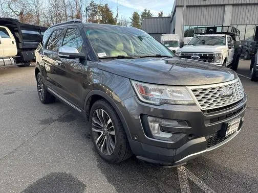2016 Ford Explorer Platinum 4WD photo