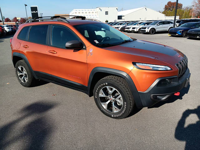 2016 Jeep Cherokee Trailhawk 4WD photo