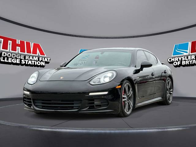 2015 Porsche Panamera GTS AWD photo